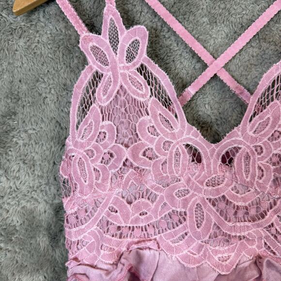 POL Pink Lace Ruffle Tank Top Peplum Tiered Crochet Bohemian Romantic Fairy L - Picture 5 of 10